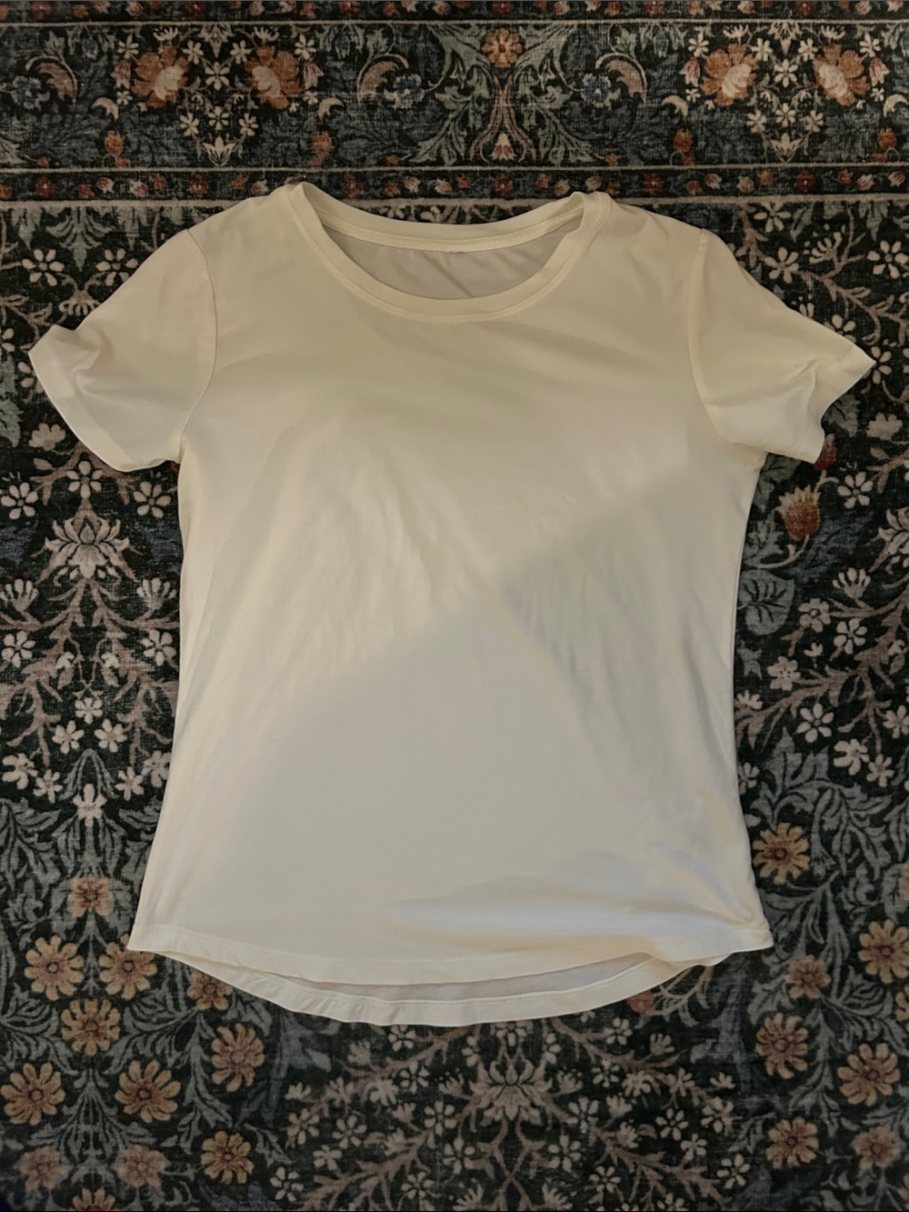White short sleeved shirt